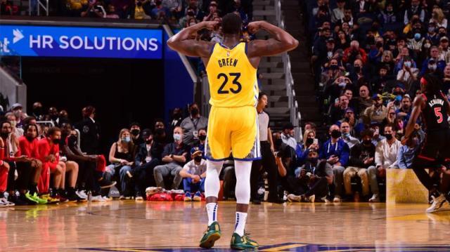 Draymond-Green-Getty-1236722974.jpg